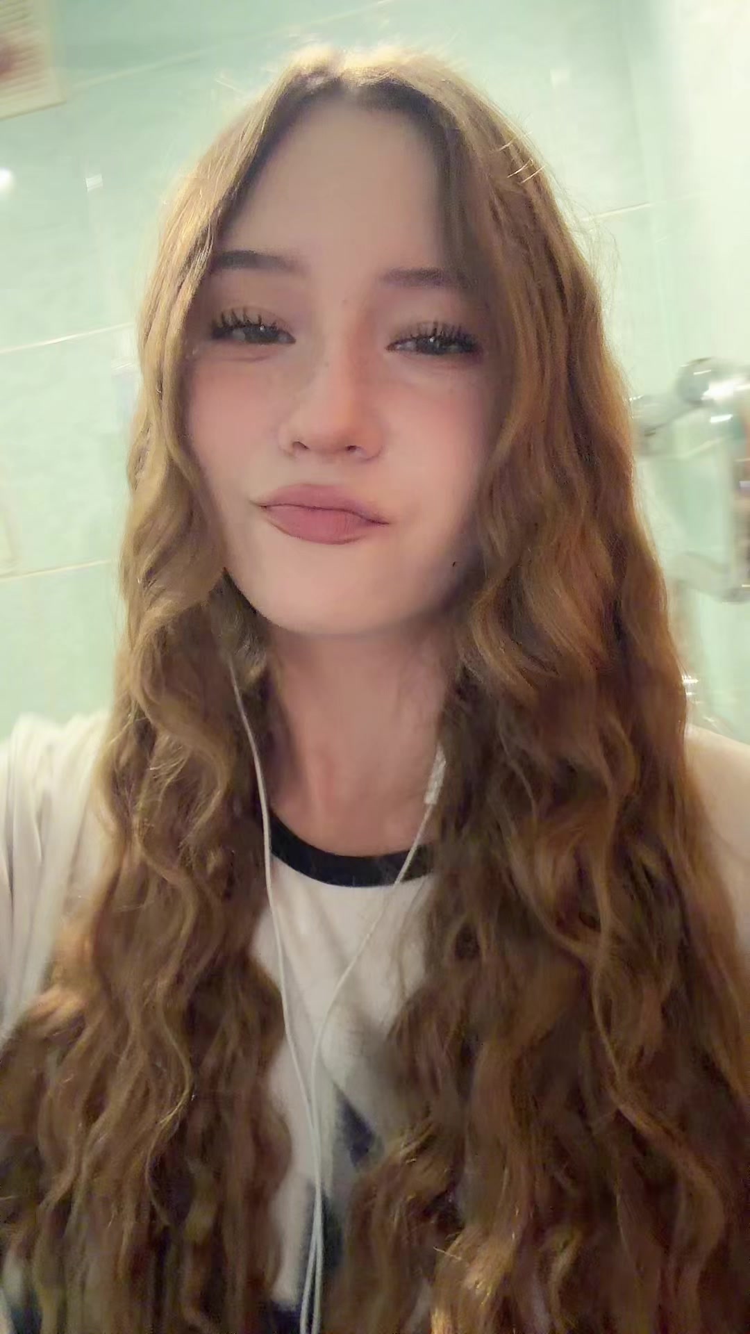 @karina