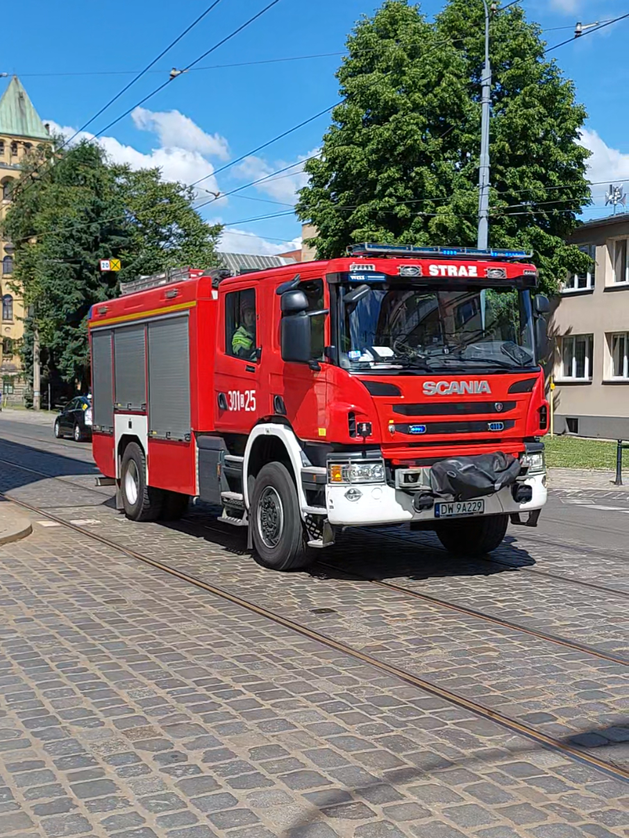 @🛩wrocławski spotter🚒