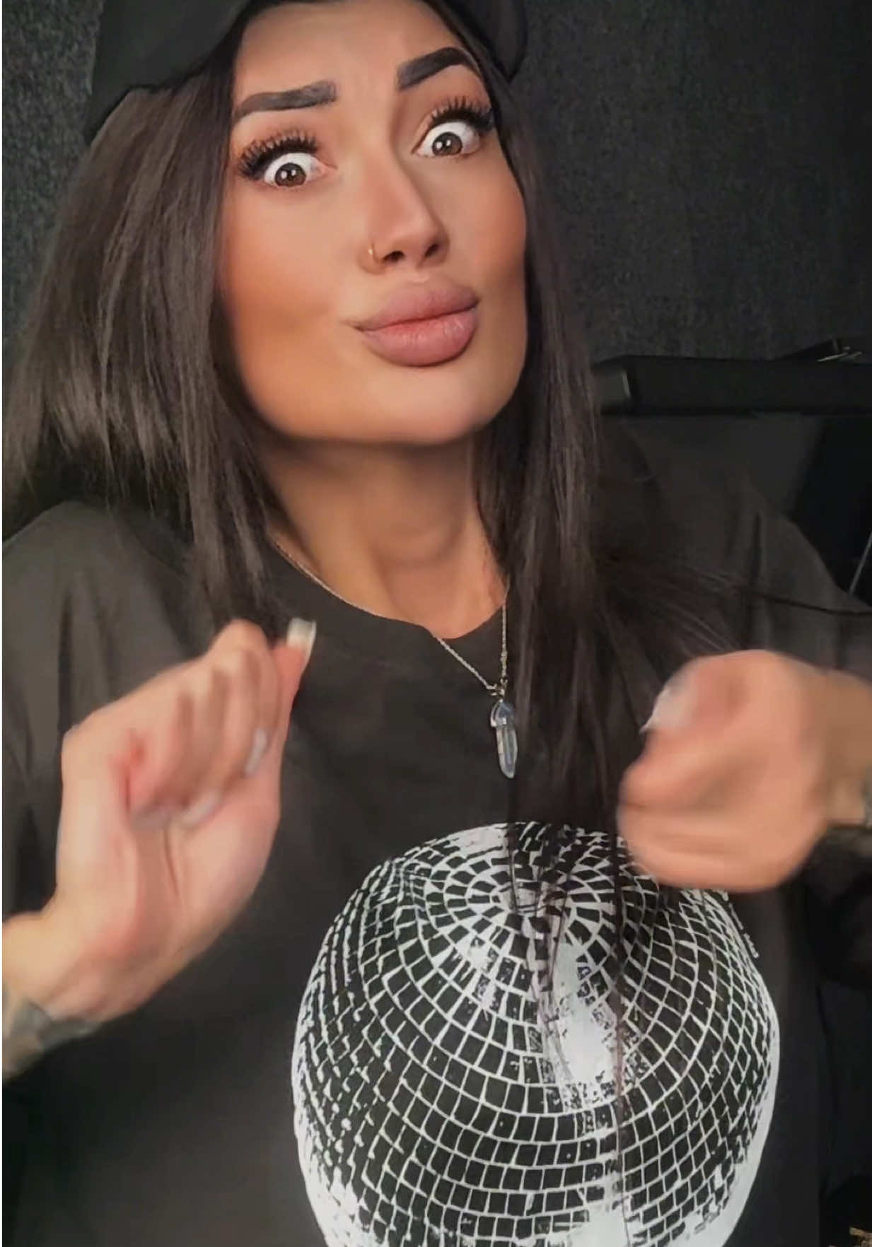 @Тина