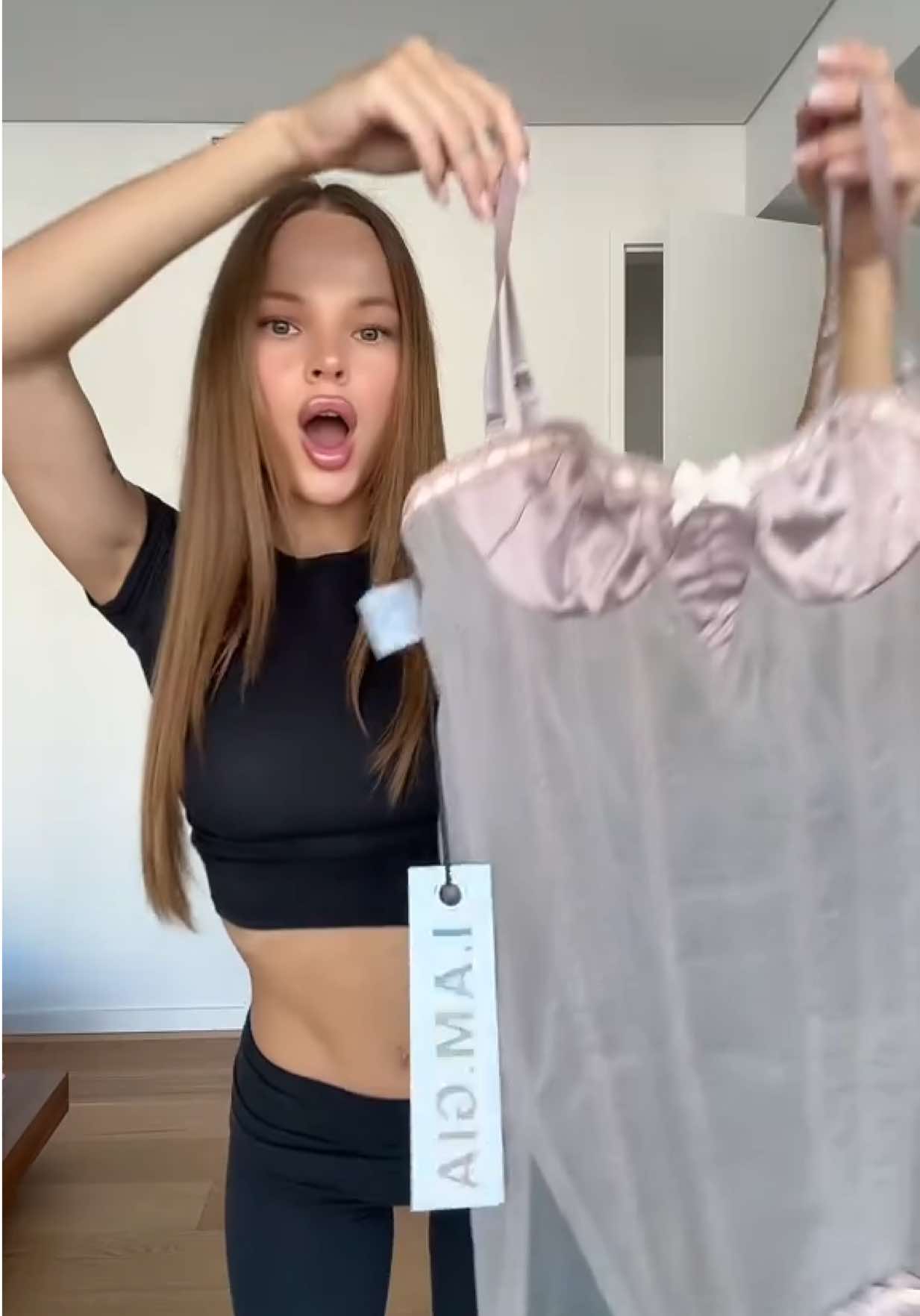 @FETISA
