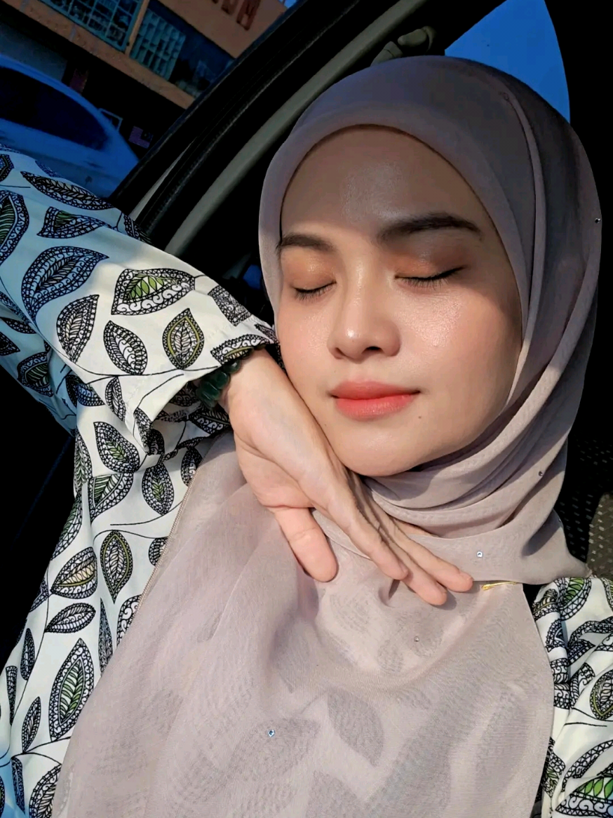 @ꜰ ᴀ ʀ ᴀ ʜ 🖤
