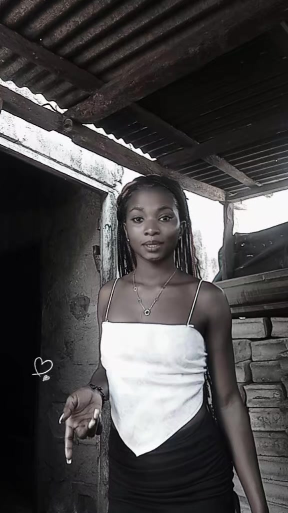 @Majestade Keyss🦋🖤
