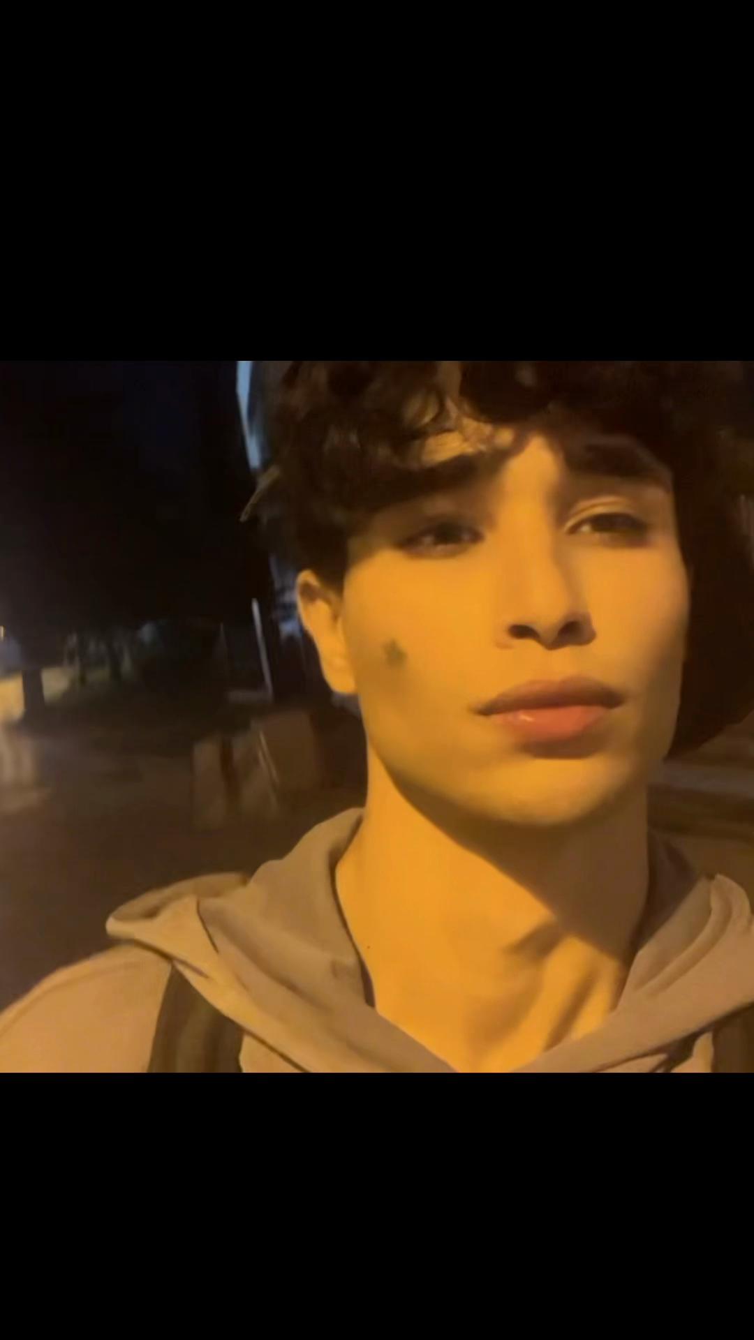 @Yixa