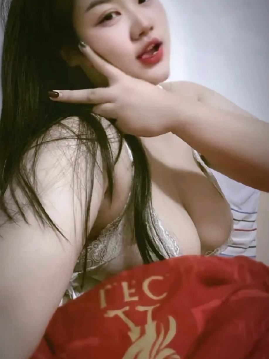 @ルー・イー