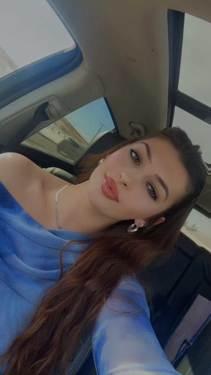 @🦋