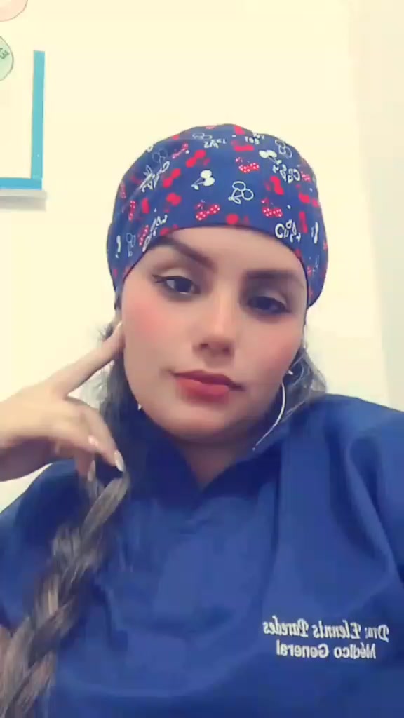 @Elennis