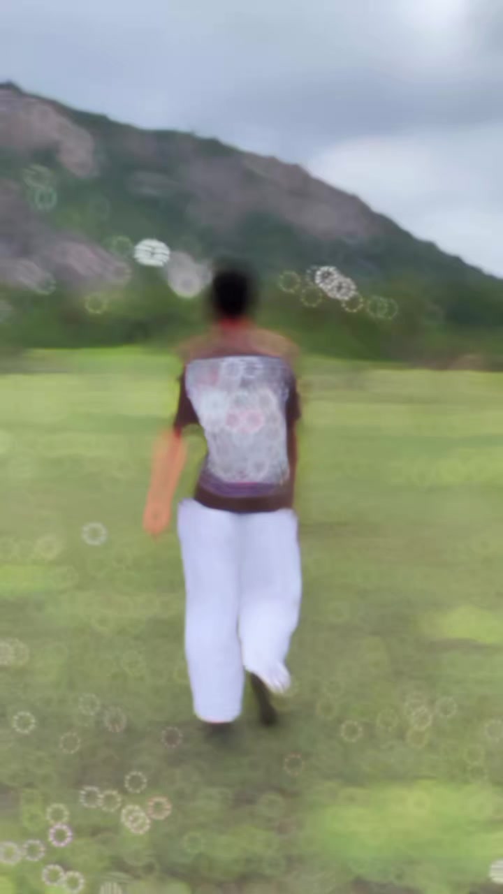 @👻