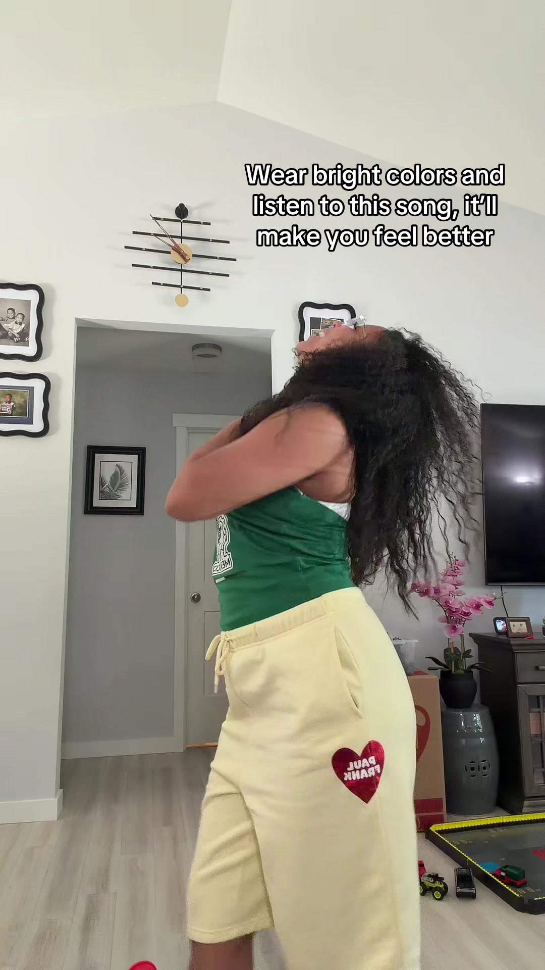 @Izellah