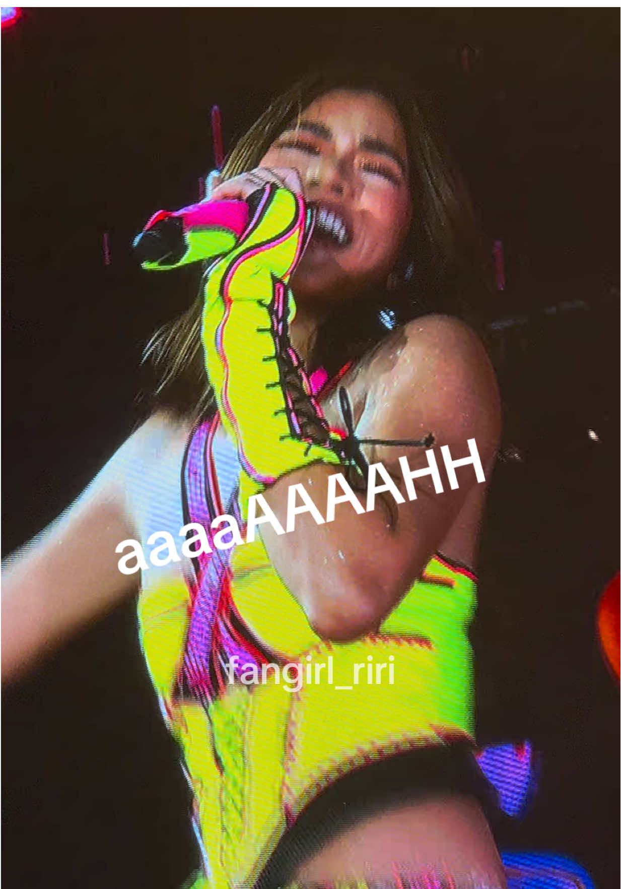 @Fangirl Riri