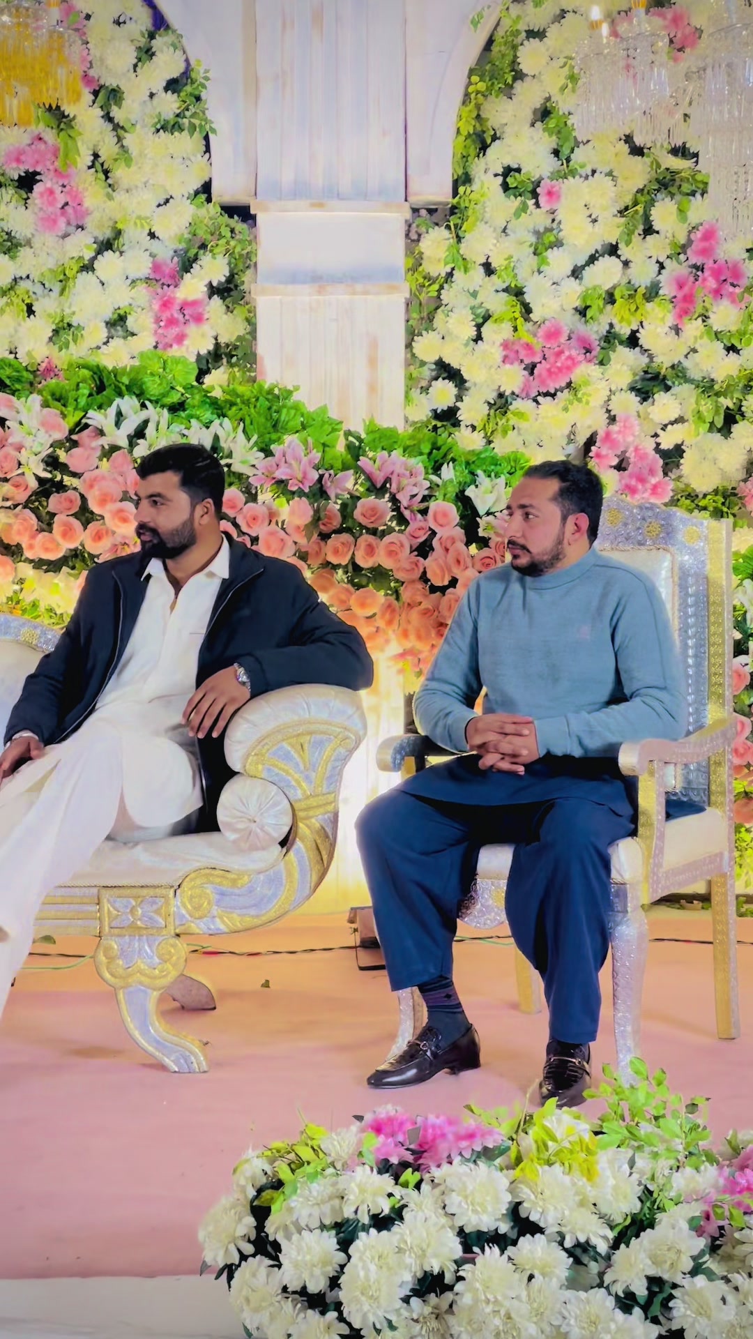 @Farhan Butt 👑🦁
