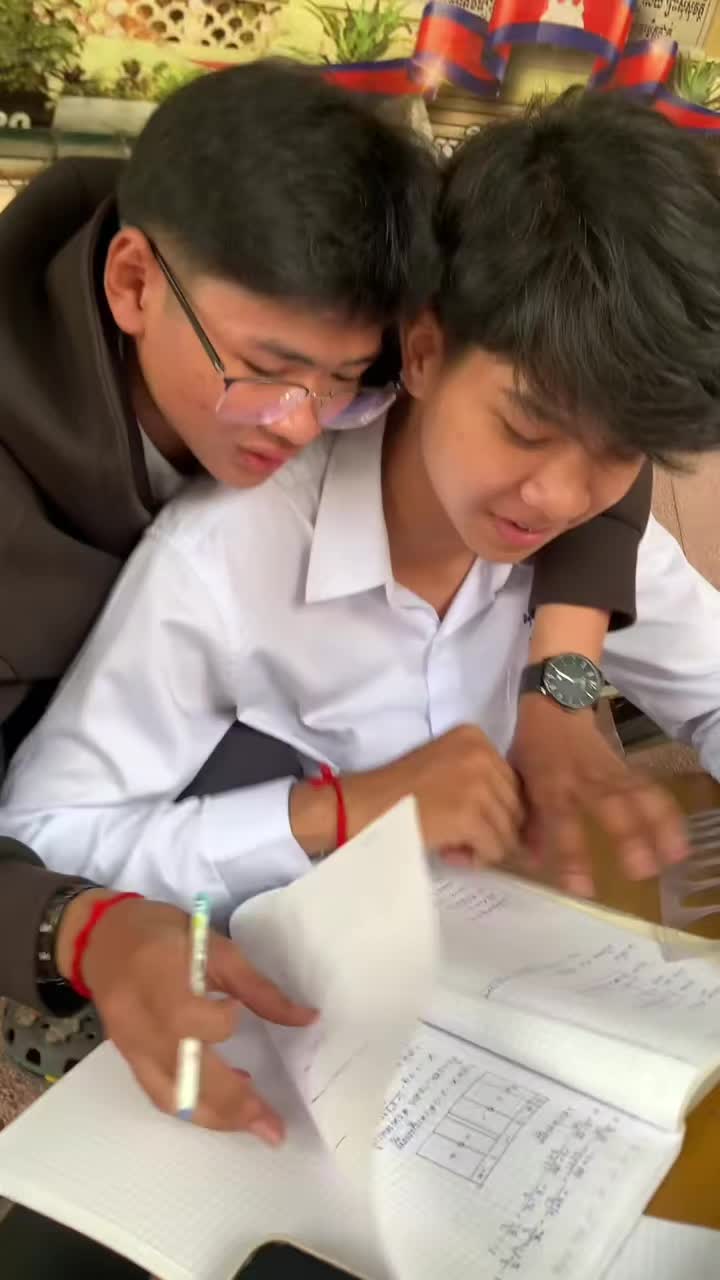 @𝐌𝐨𝐦𝐲🐝