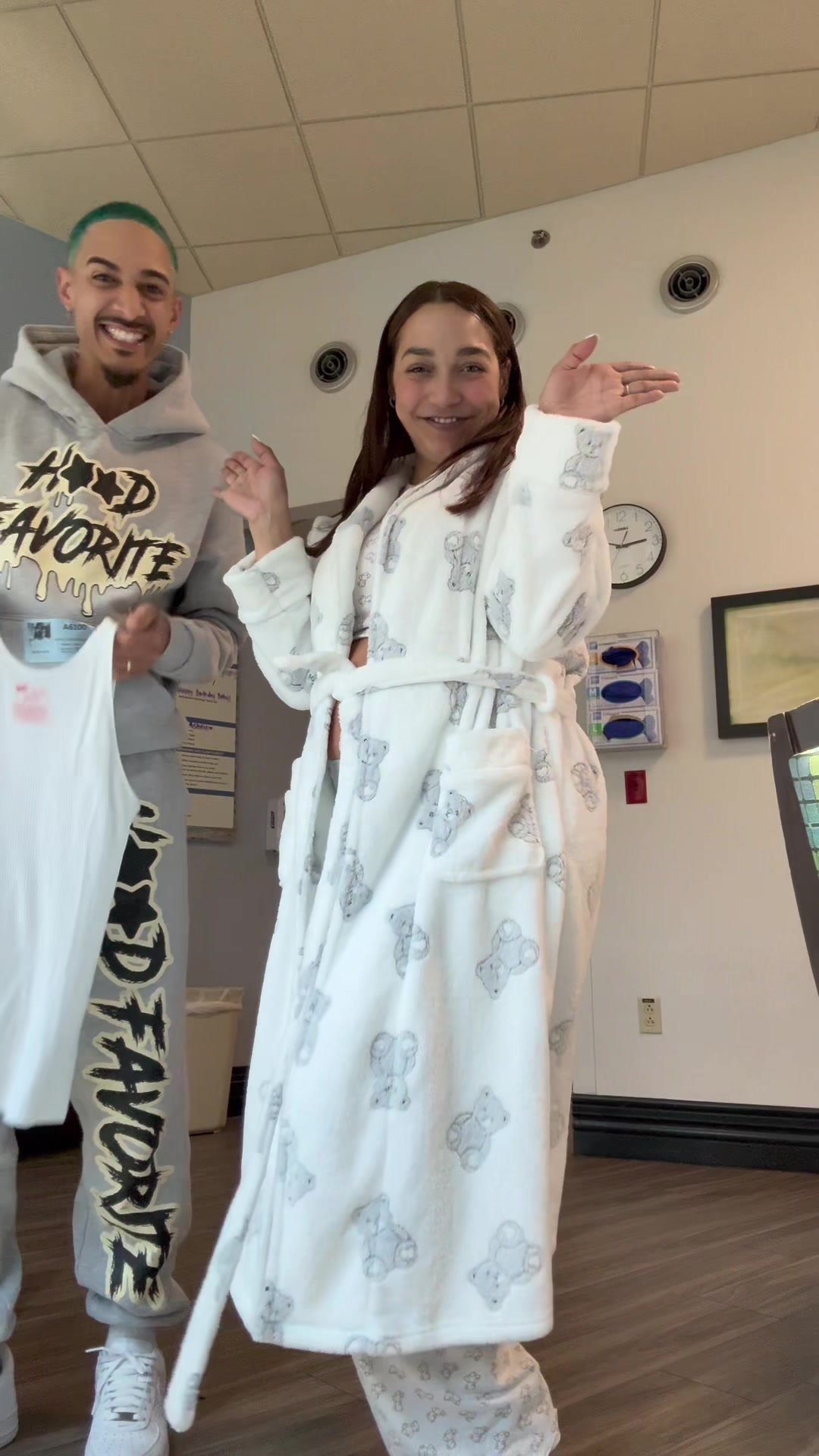 @Ashleyannel