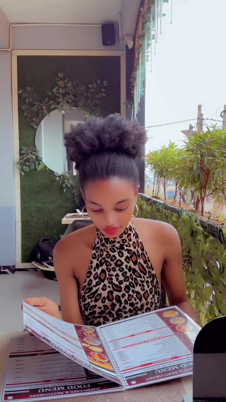 @Dimple queen 👸 🧸🦋
