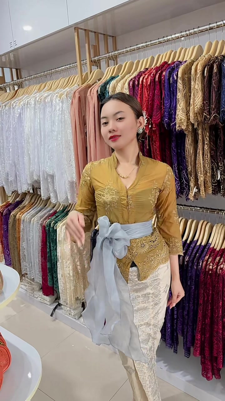 @Tari Kebaya Bali