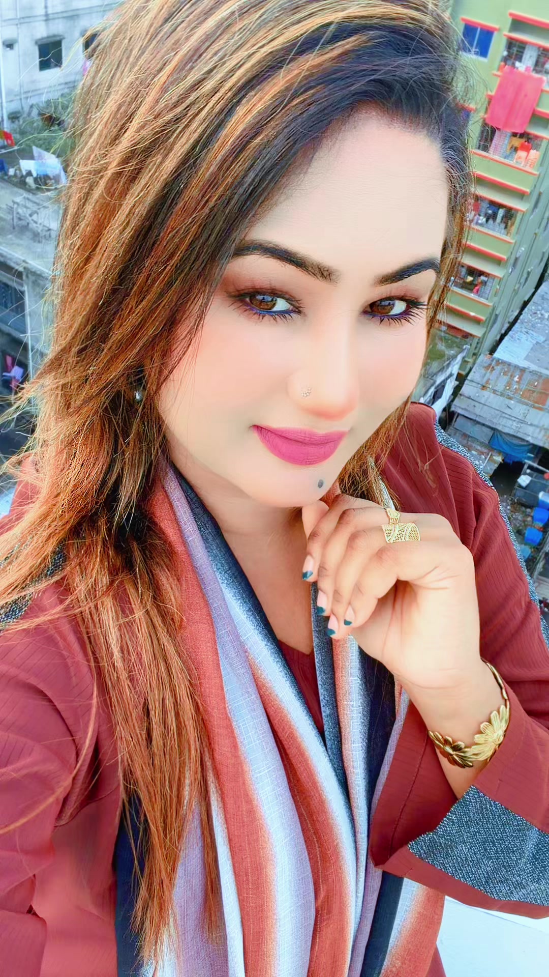 @Riyamoni