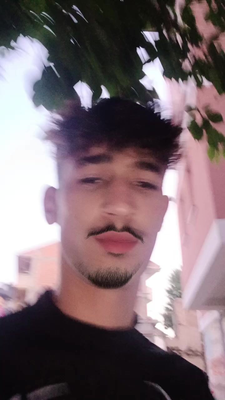 @Ɐ R I F 🔹