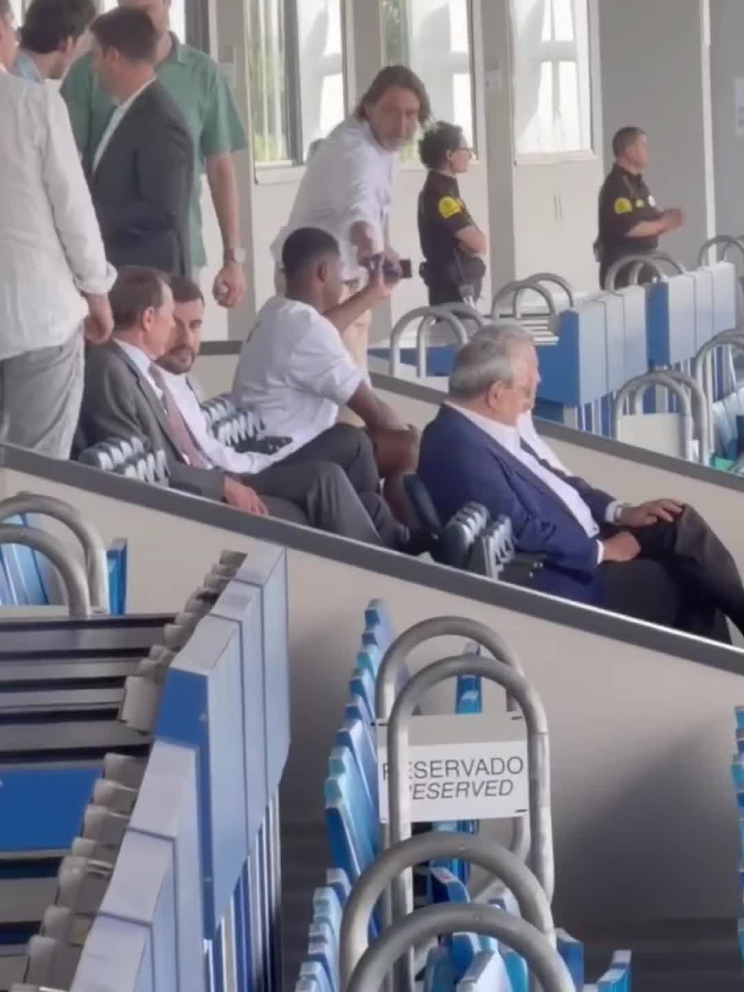 @VALVERDE_8🦅