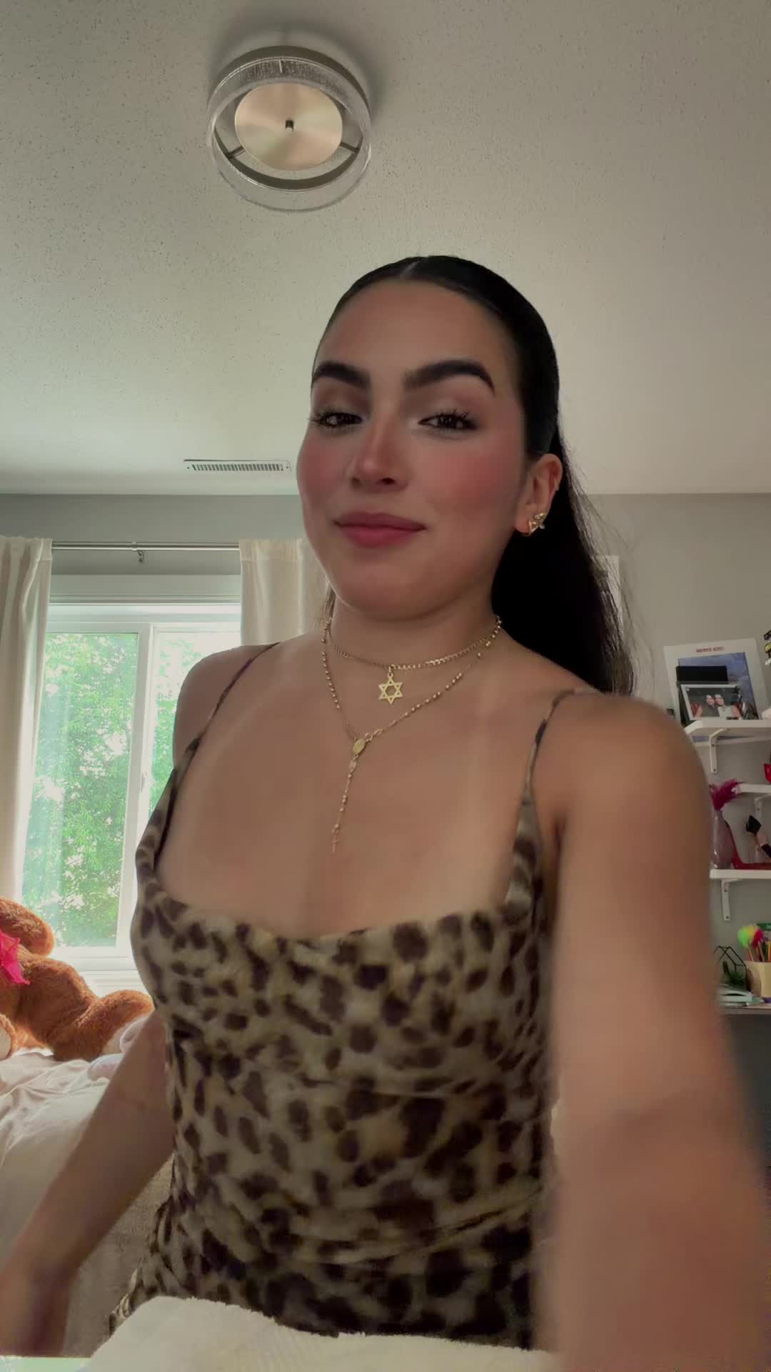 @Pelinegra