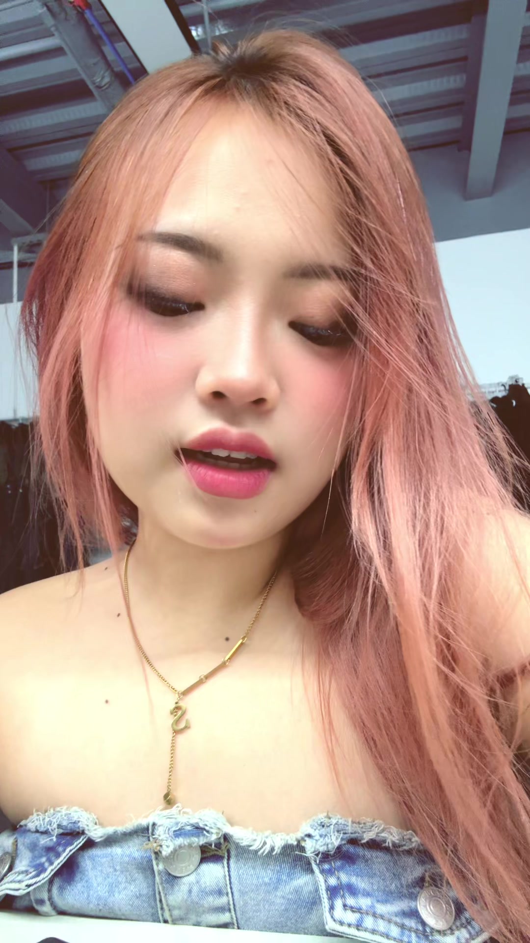 @Sofhia