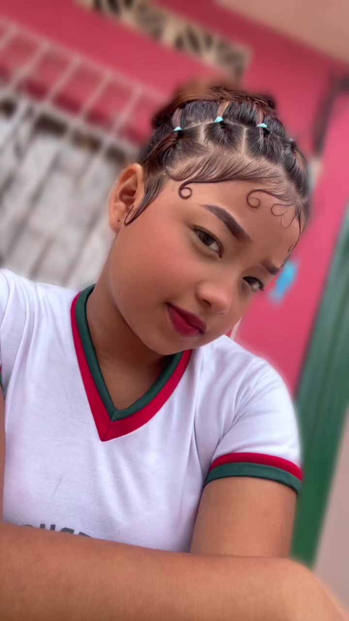@Emelicita🧡.