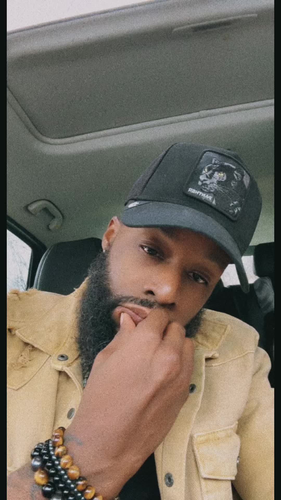 @firstname_leon