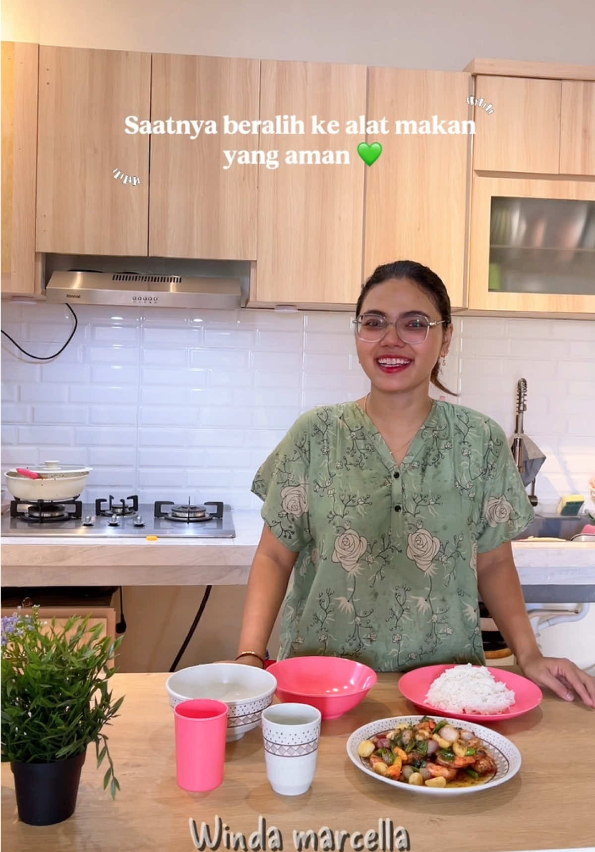 @Humaira_29