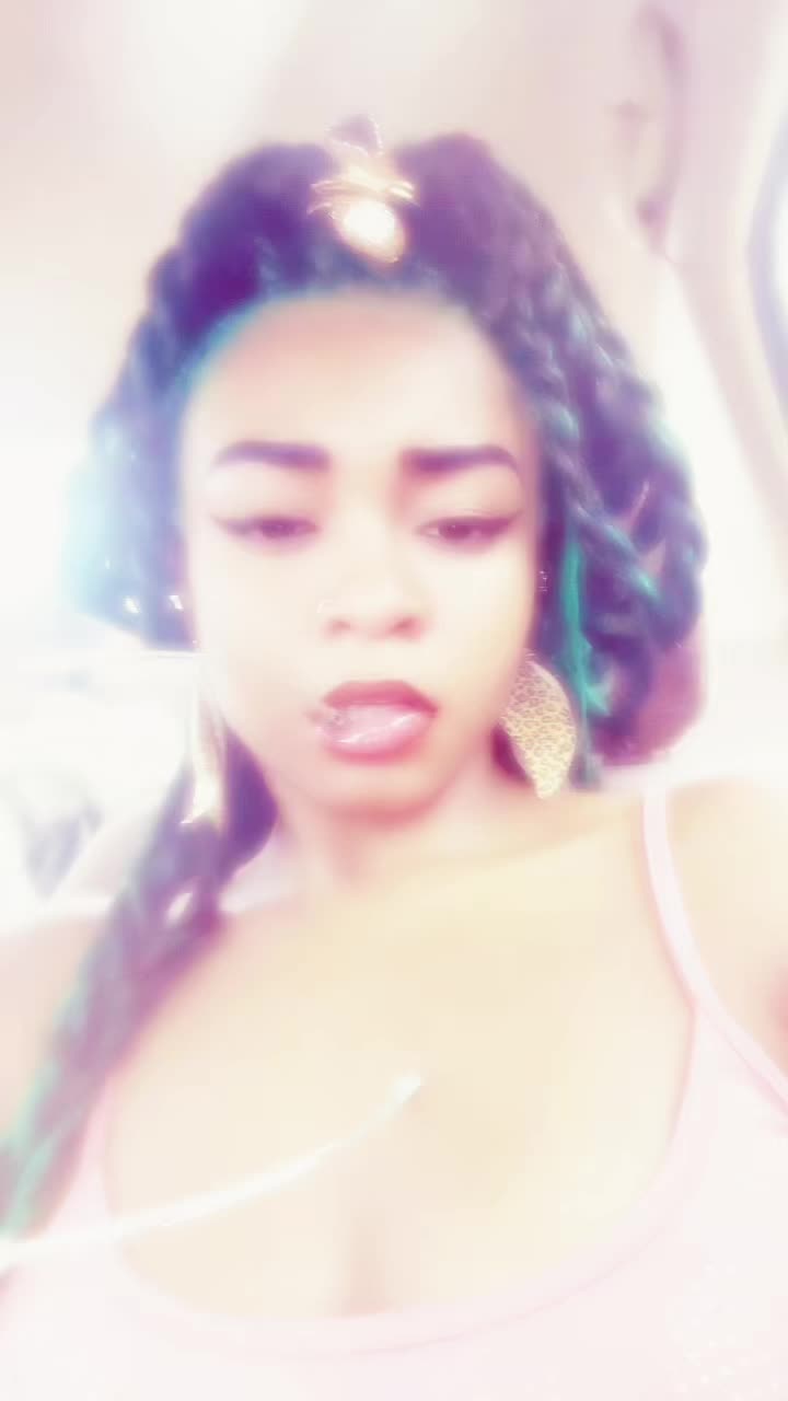@PRETTY _GIRL_LOCA3๐๐ค