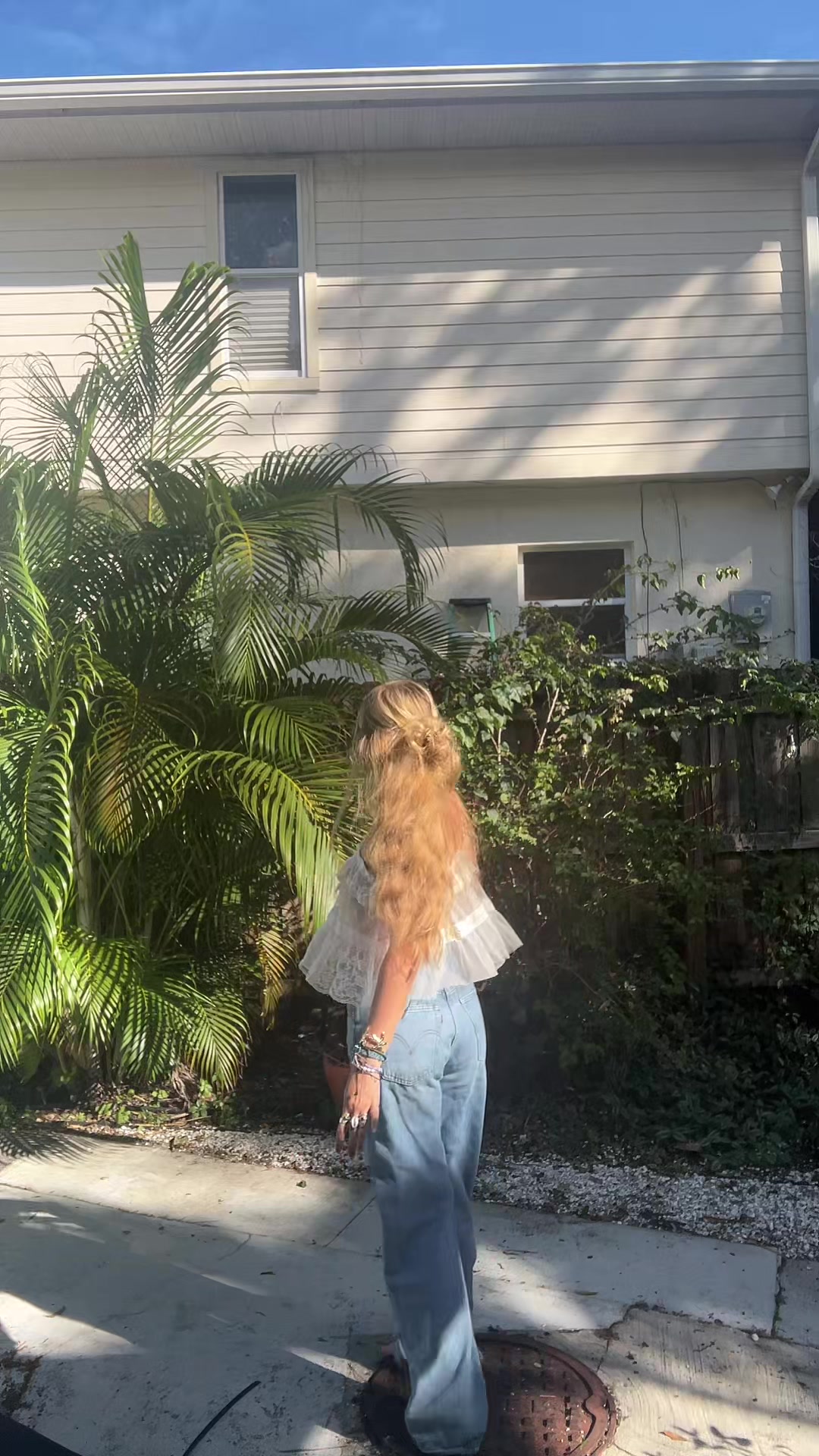 @Liv