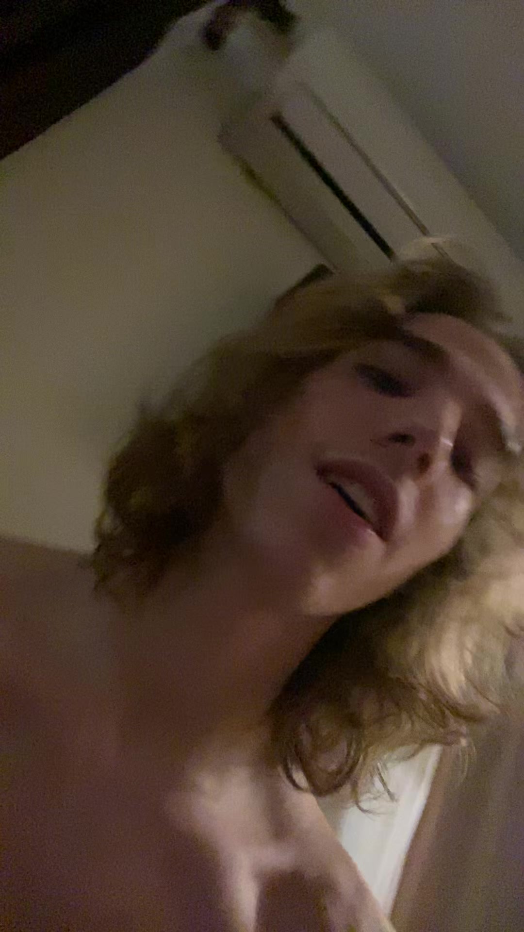 @🧛🏼