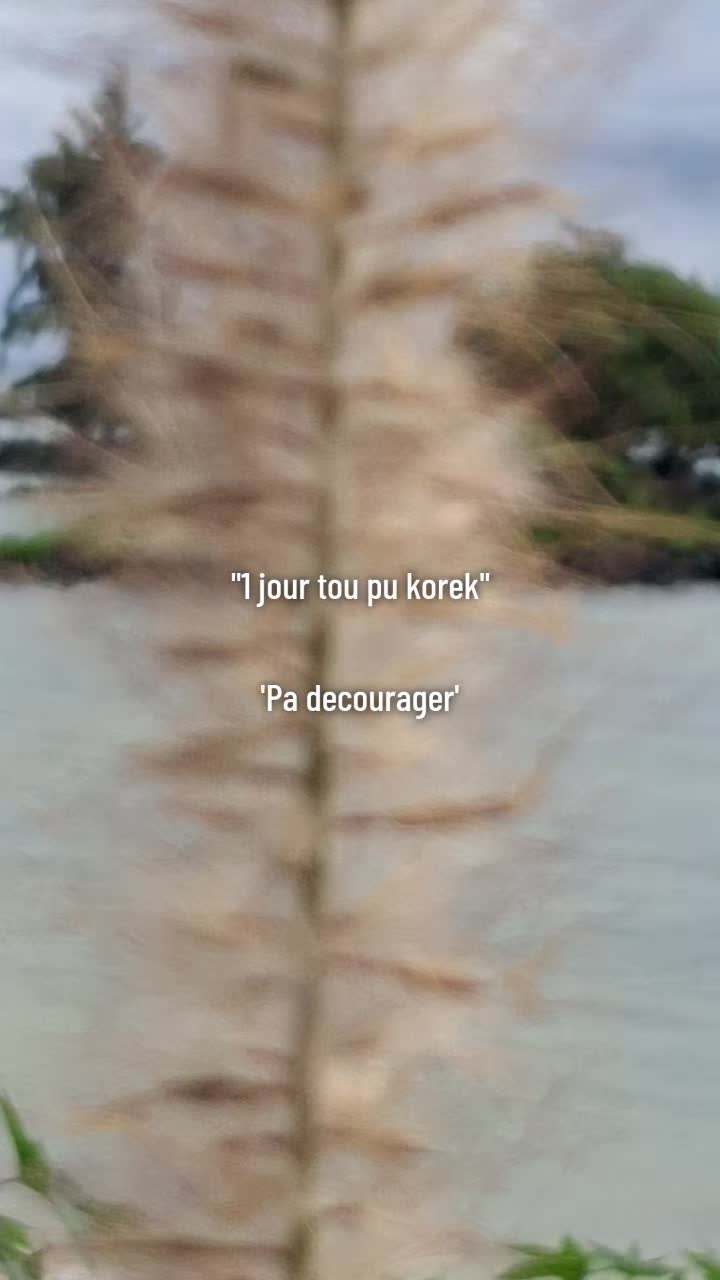 @AYAÁN̈