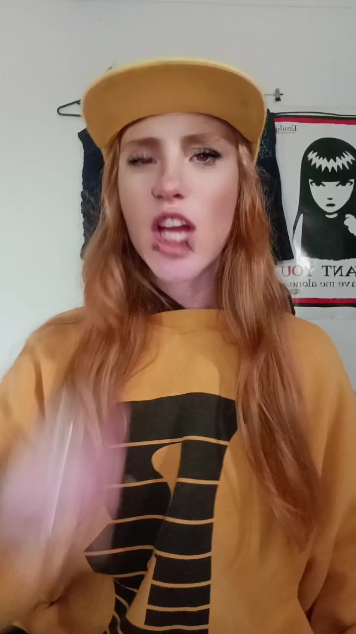 @Lilsparkledevil