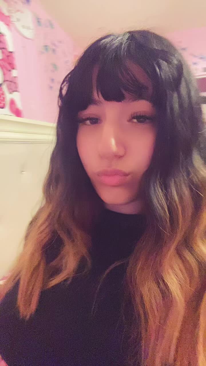 @sarahnextdoorgirl:)