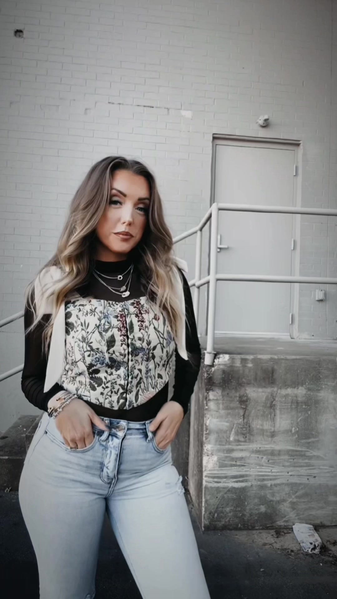 @laurenraebellion25
