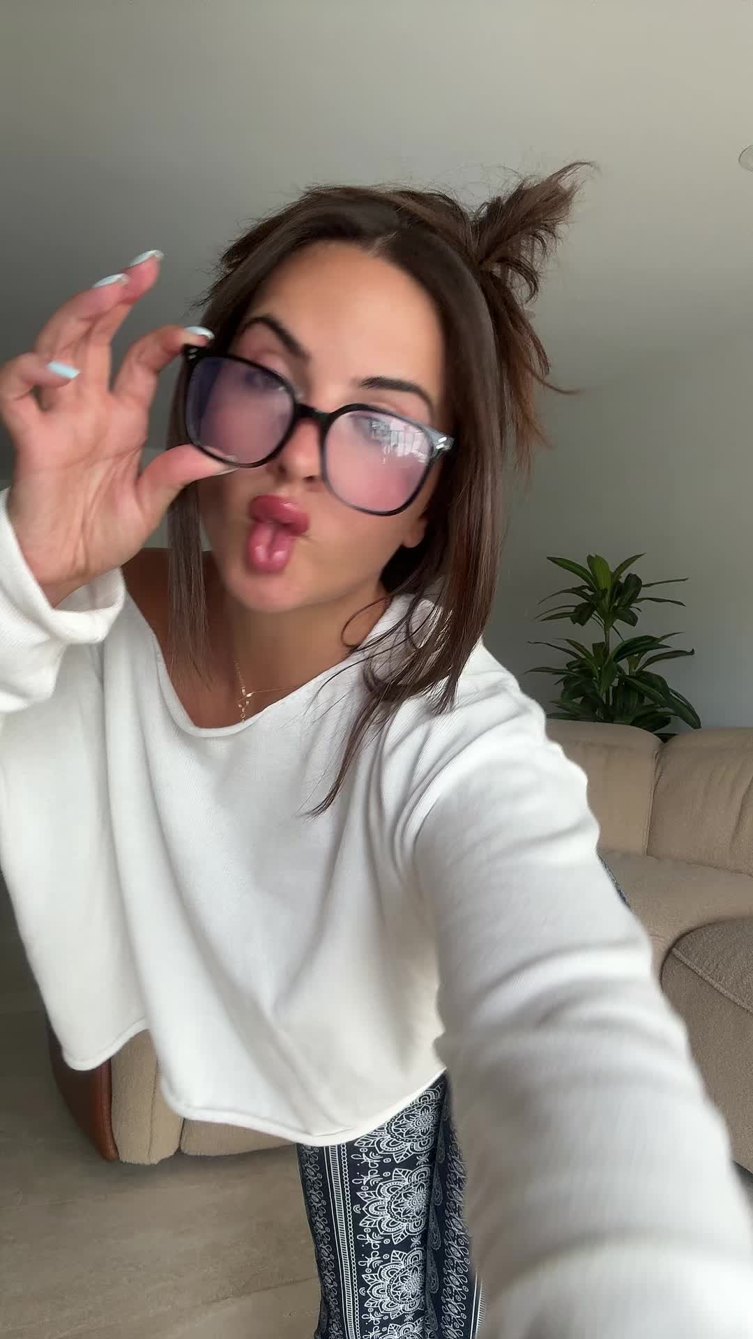 @StrawberryfLexx