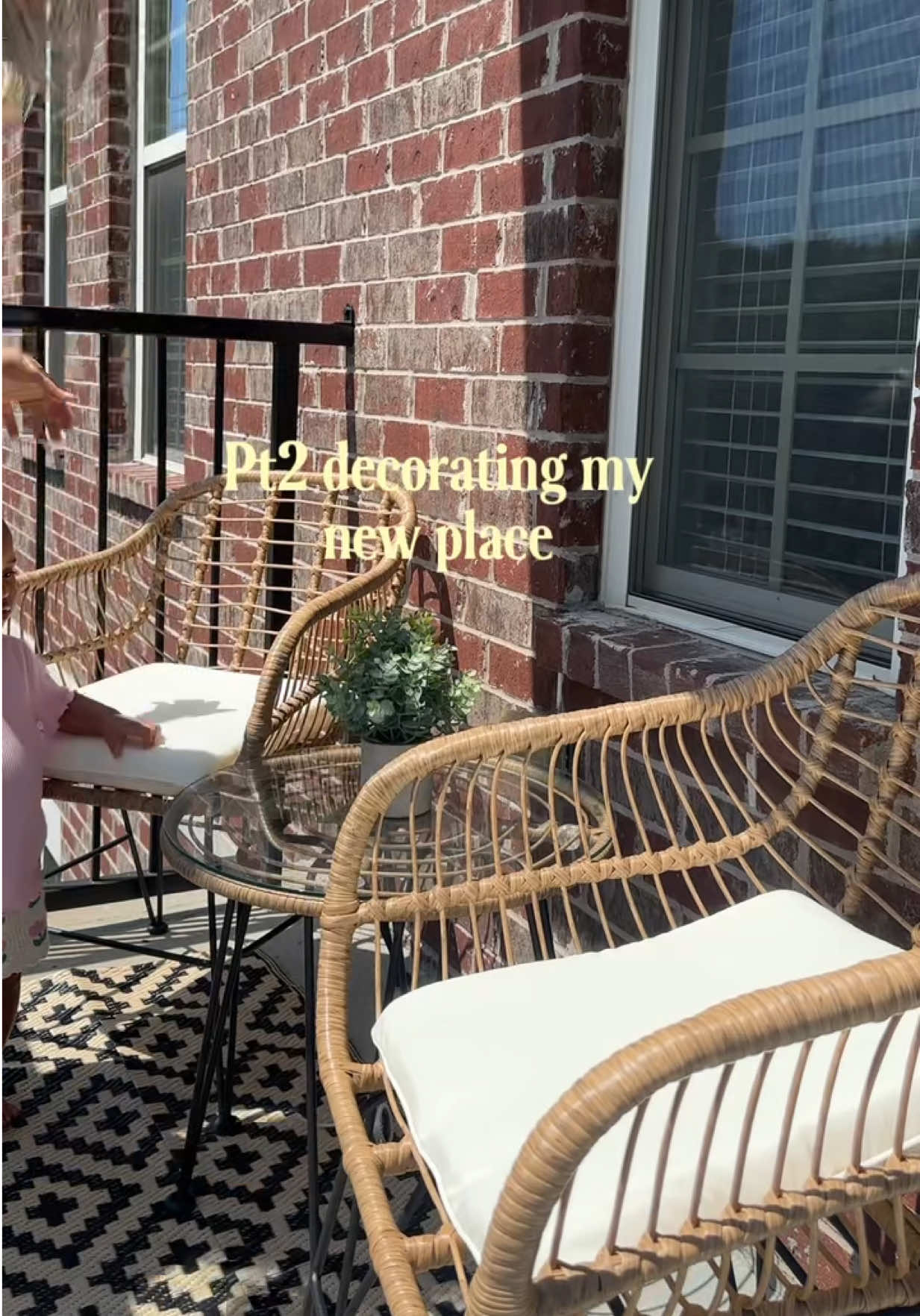 @mamabree.__