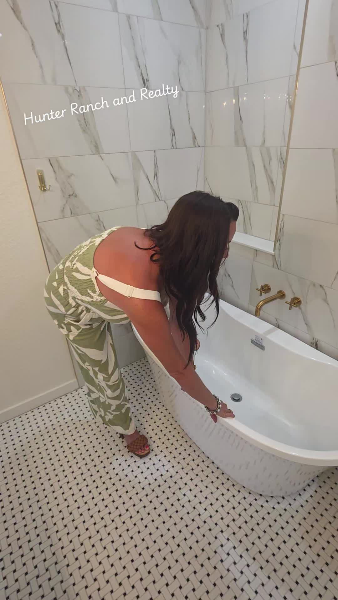 @Dustanna S