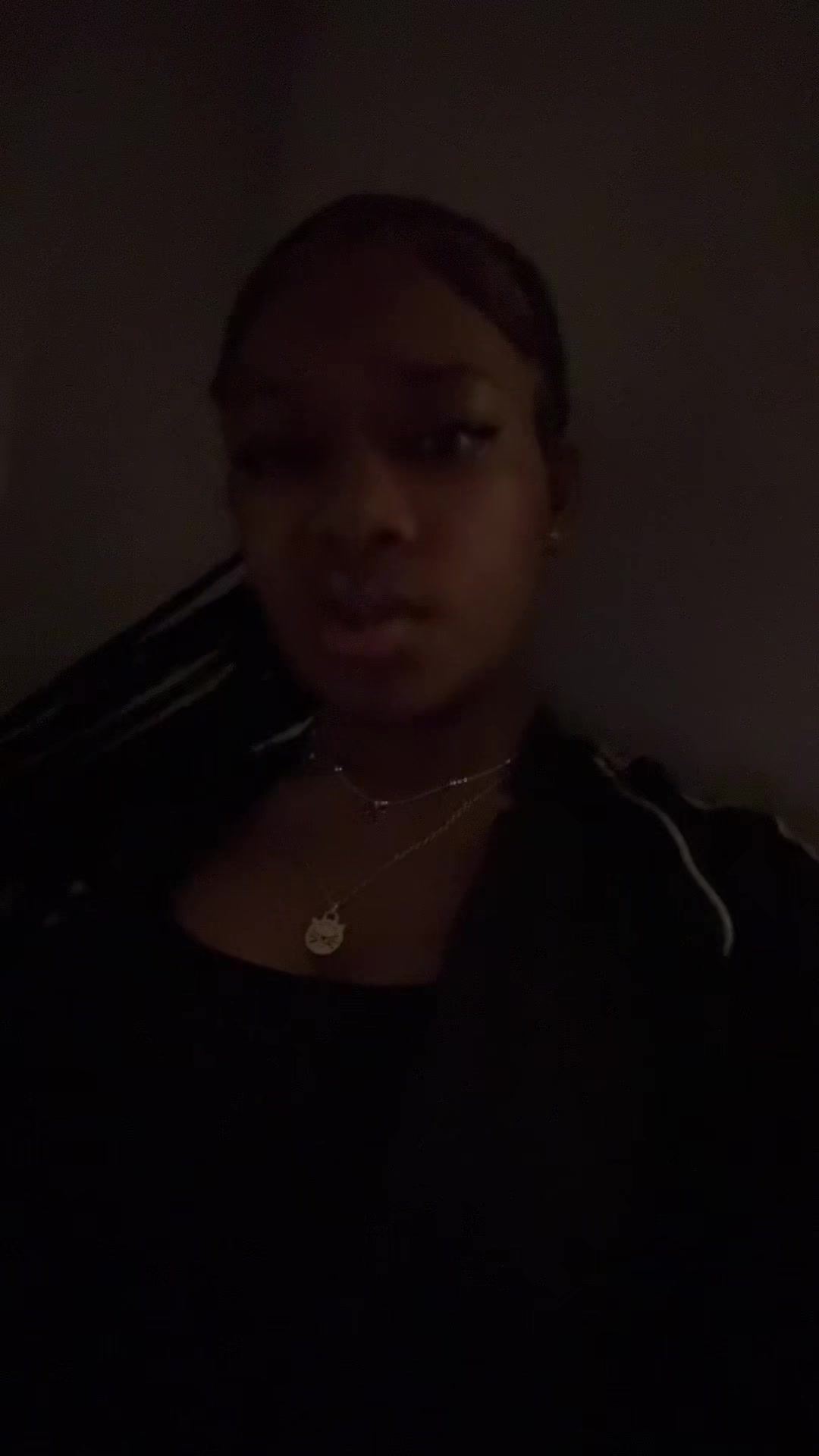 @T