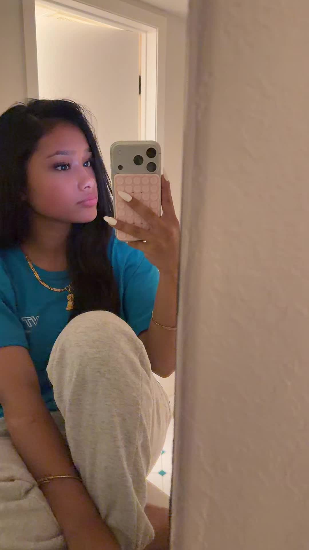 @user08