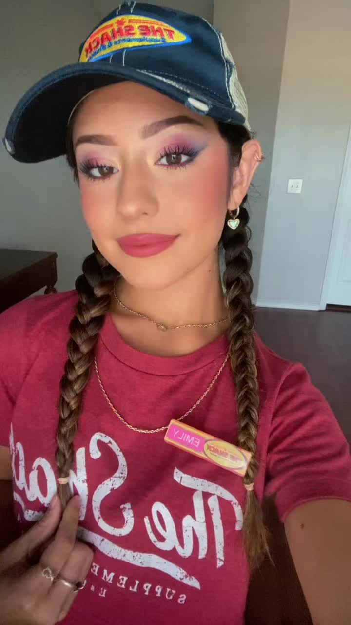 @Emily🌻💛💖