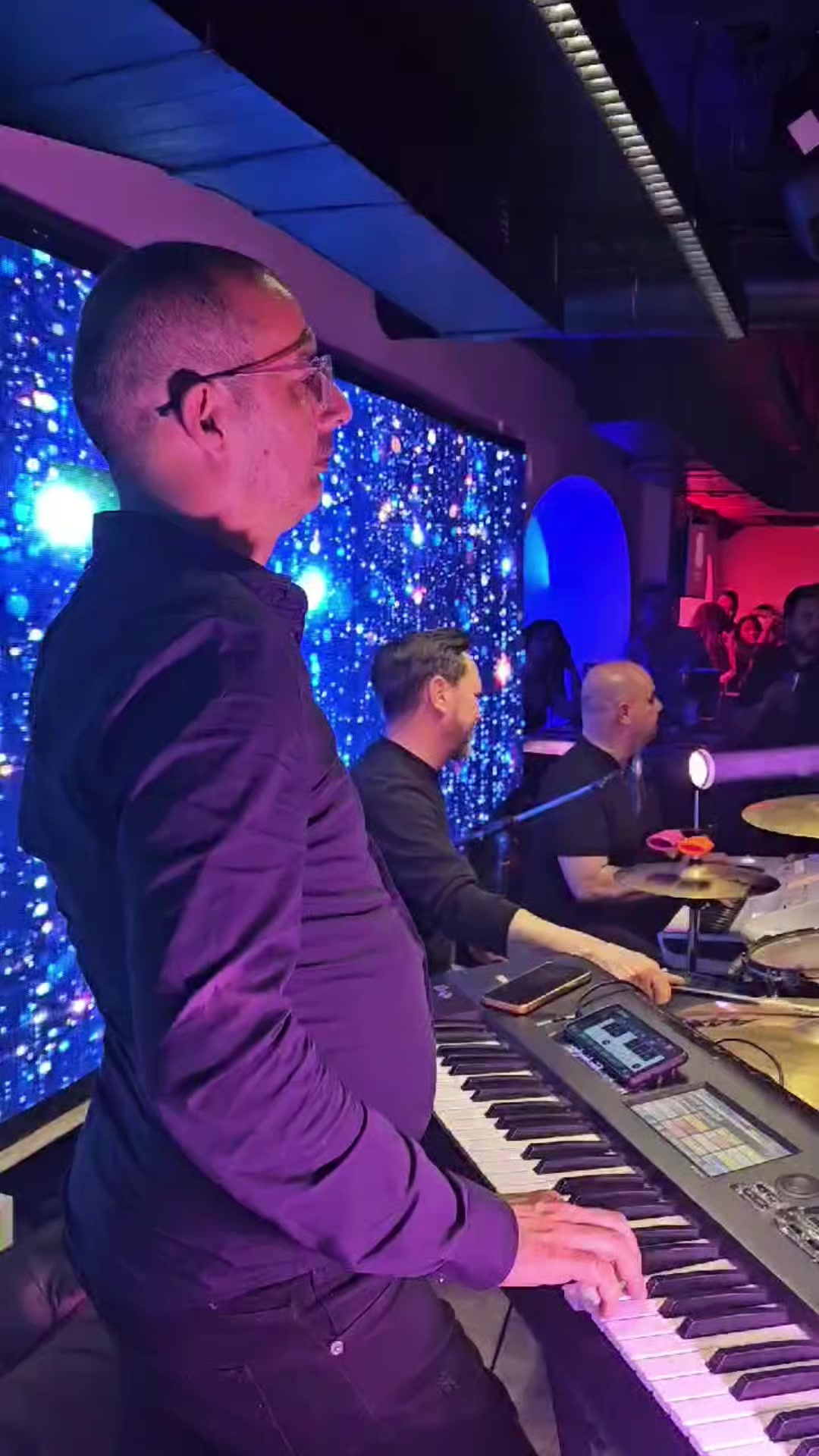@sυzαи🎤