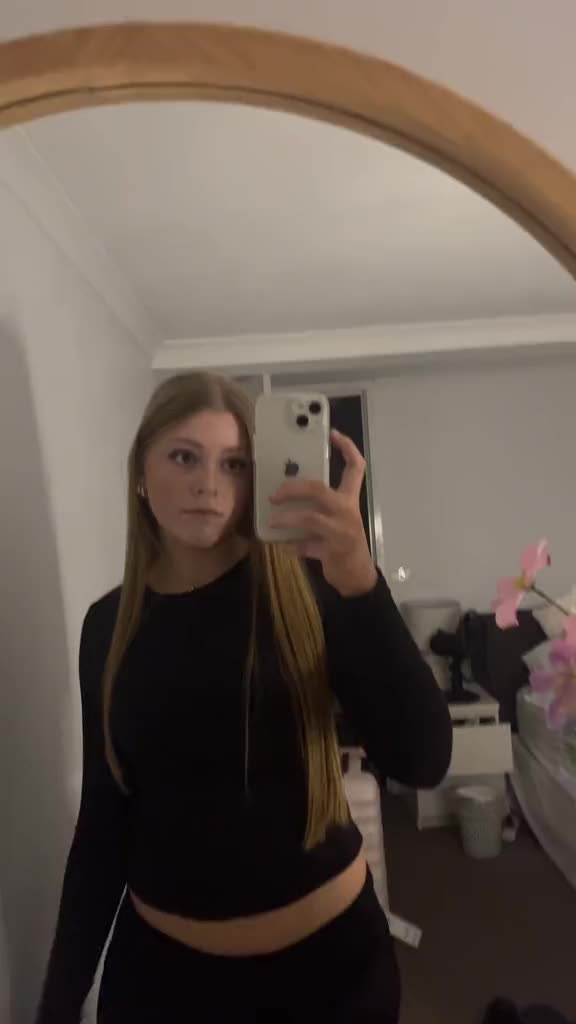 @😇
