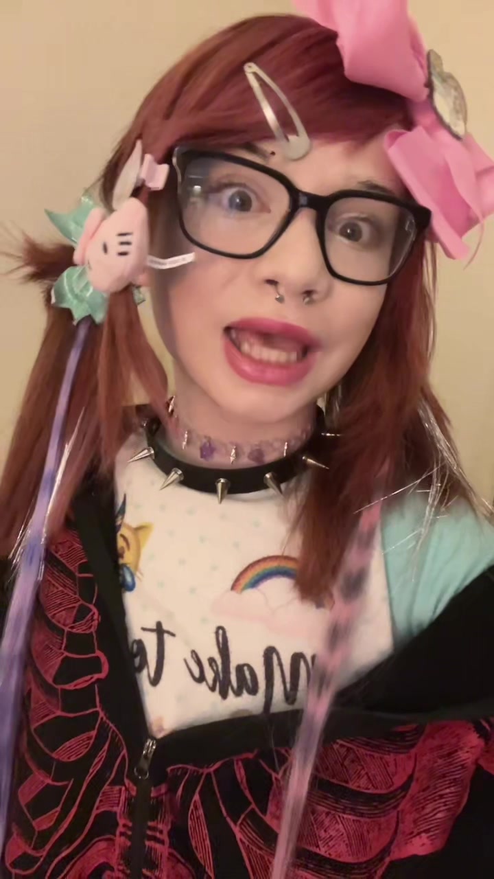 @Luna🦄🍭🧁🦷🔪🩸