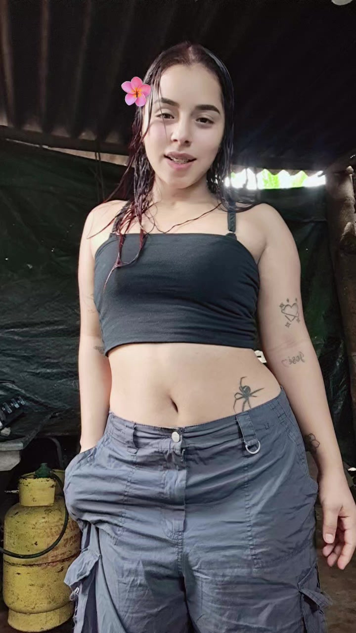 @𝕰𝖑𝖎𝖎 𝕮𝖍𝖆𝖛𝖊𝖟💋🍒