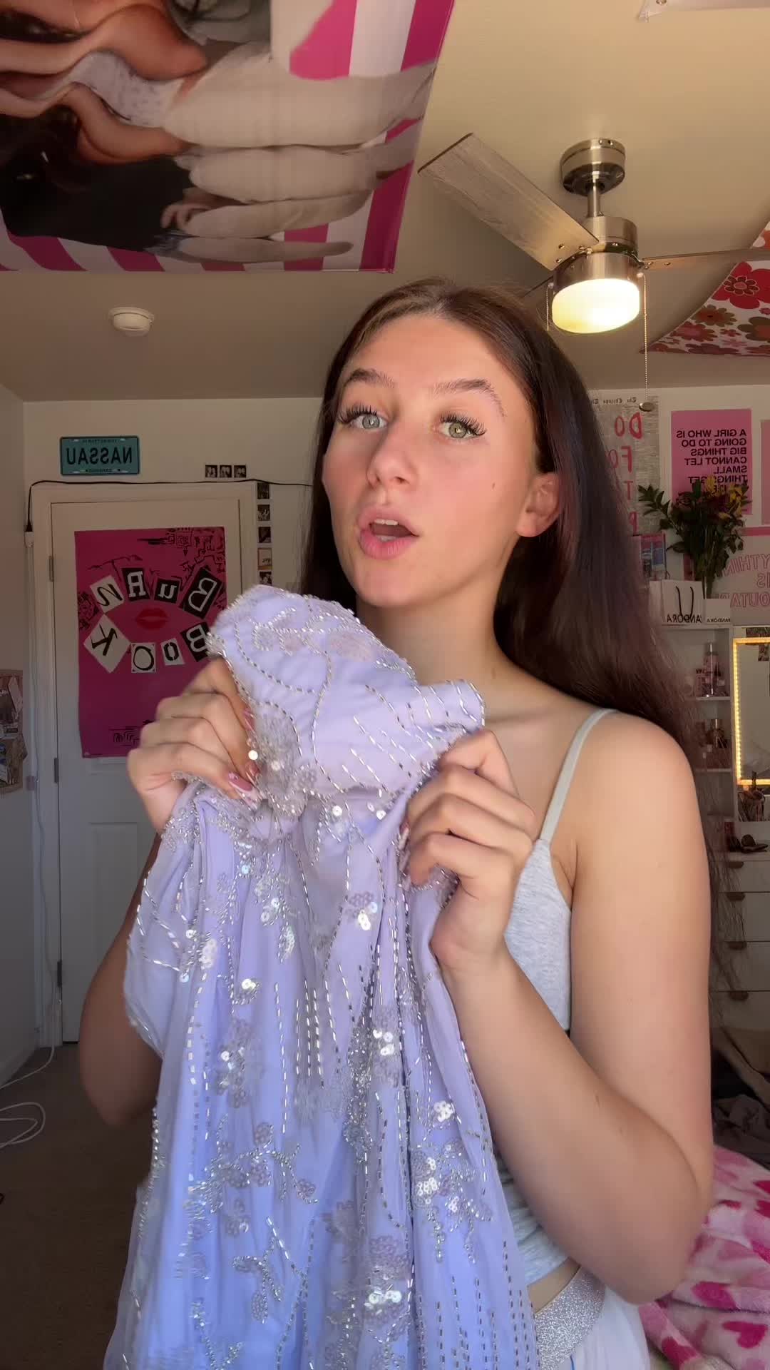 @♡ ella ♡