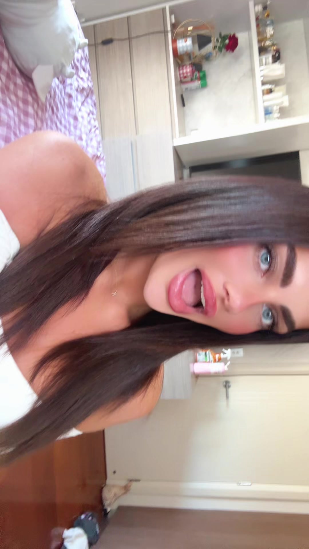 @Kiki