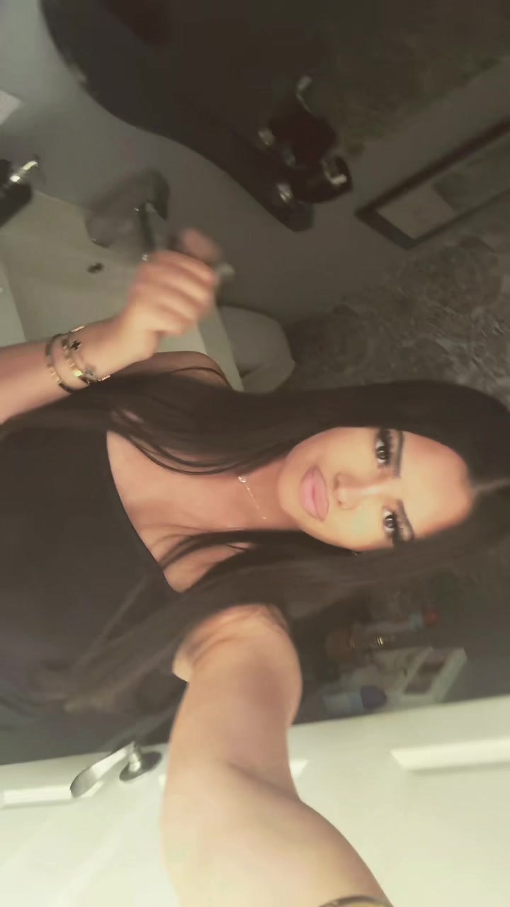 @raniaa.