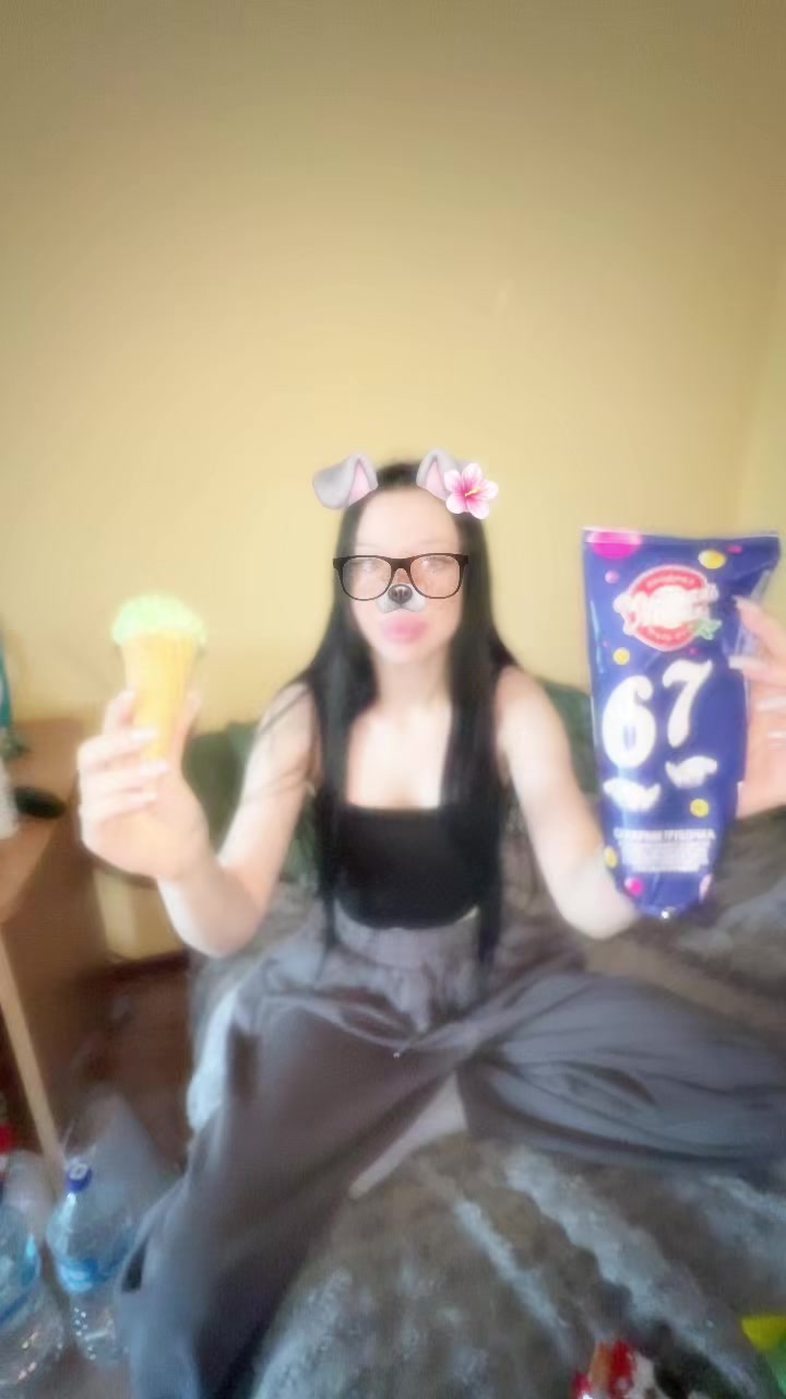 @poleeenaaa