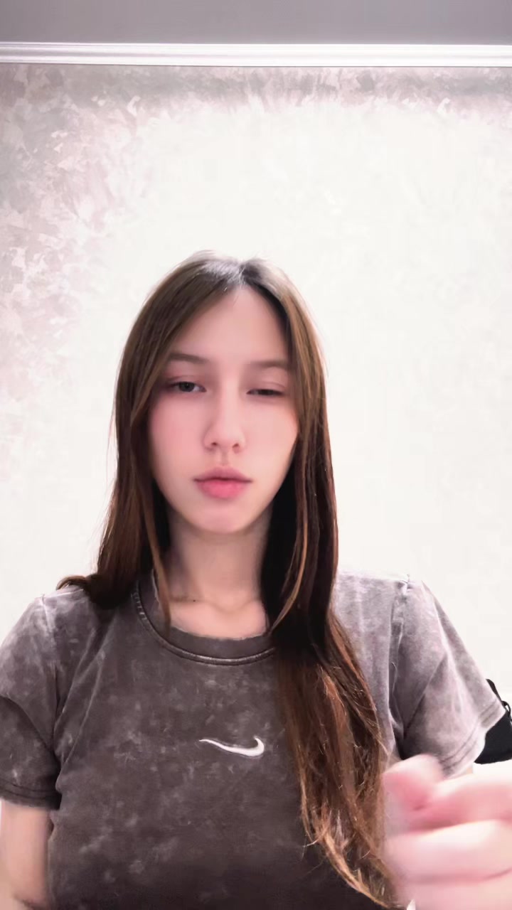 @Valeria🇬🇪🥥