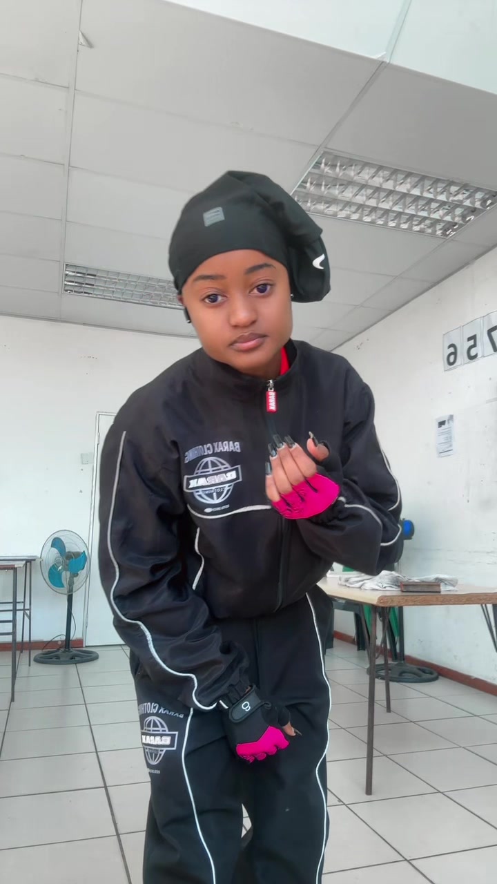 @Amohelang