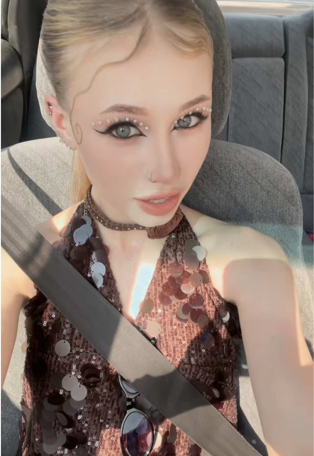 @Даришка🍒